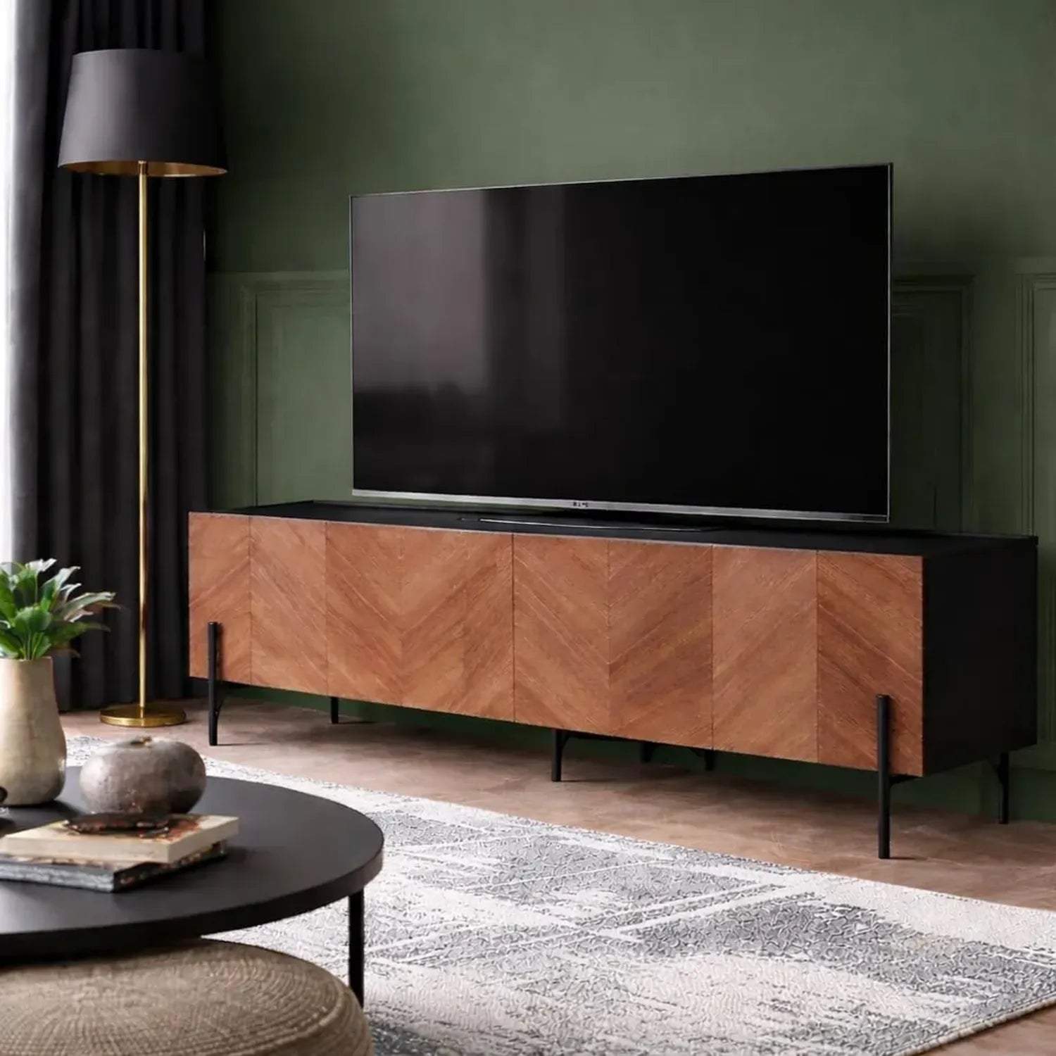 Meuble TV Vintage Sequoia en Noyer avec Rangement et Pieds Métal Noir, Design Chic pour Salon, 180 x 41 x 60 cm